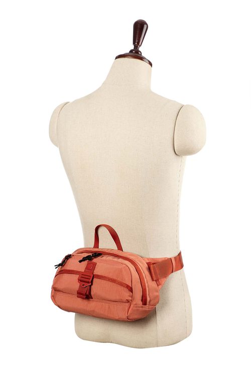 COSSBY SLING BAG