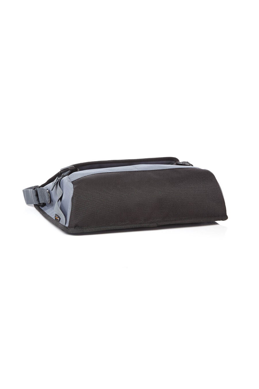 CLYNEE MESSENGER BAG