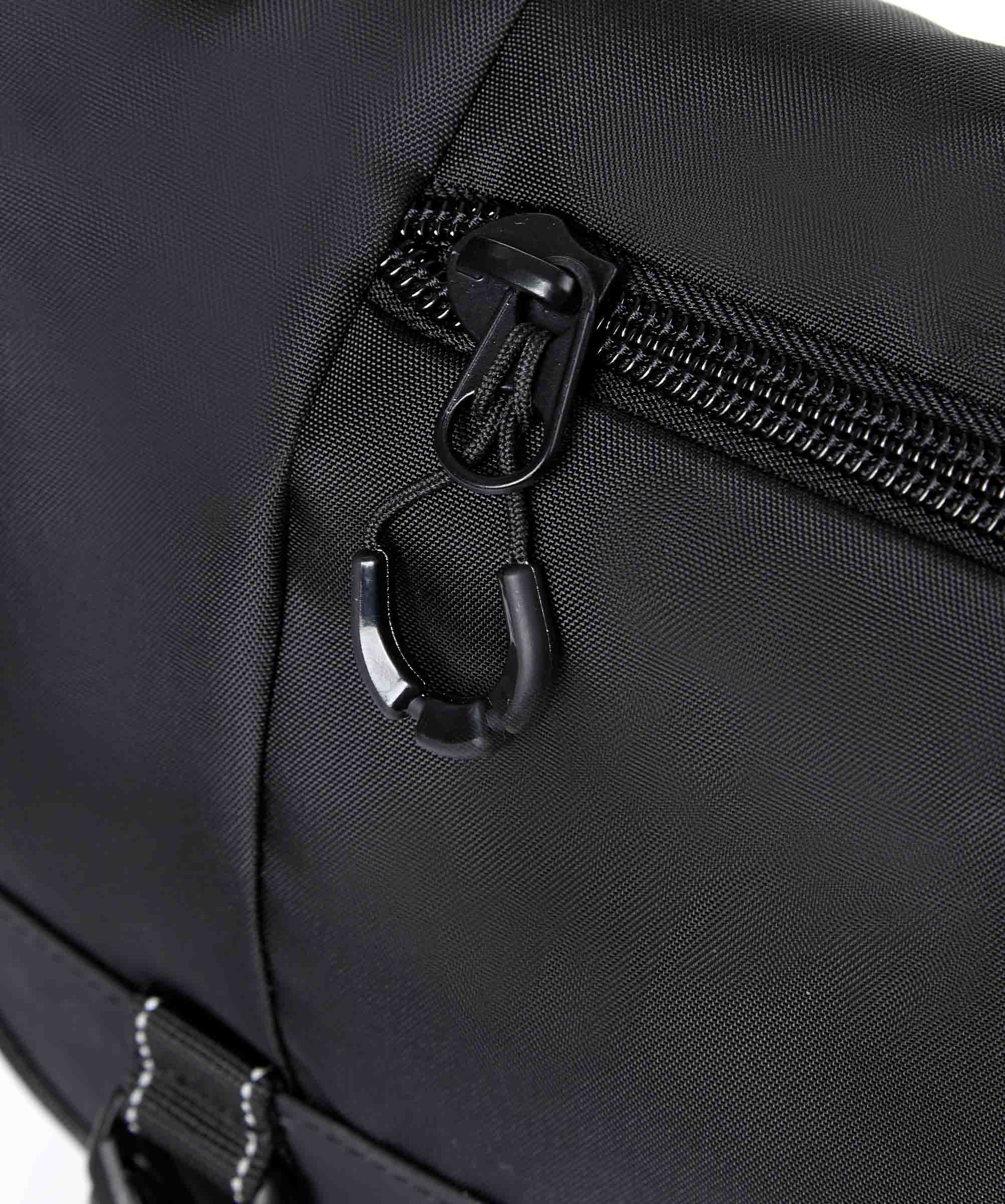 VEYON MESSENGER BAG