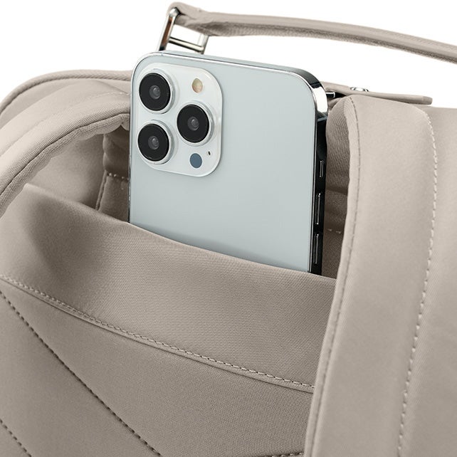 KARISSA EVO ROUND BACKPACK 15.6"