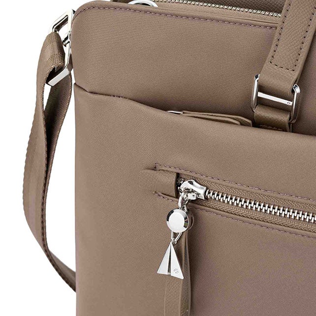 KARISSA EVO SLIM BAILHANDLE 15.6"