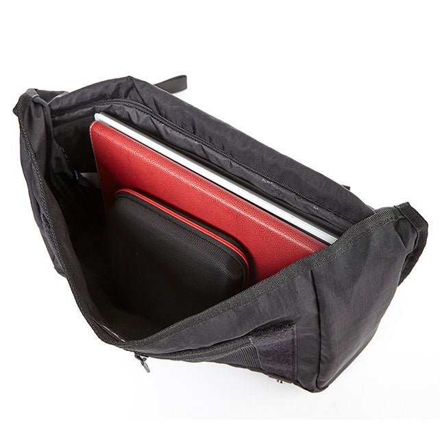 ABBEY MESSENGER BAG